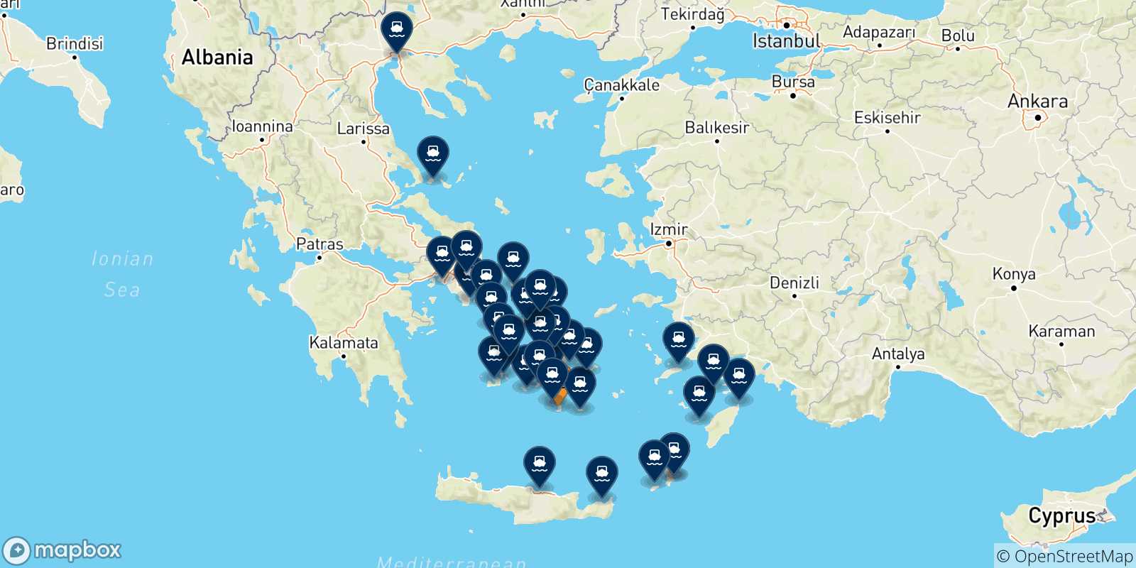 Mapa de las posibles rutas entre Santorini y  Grecia